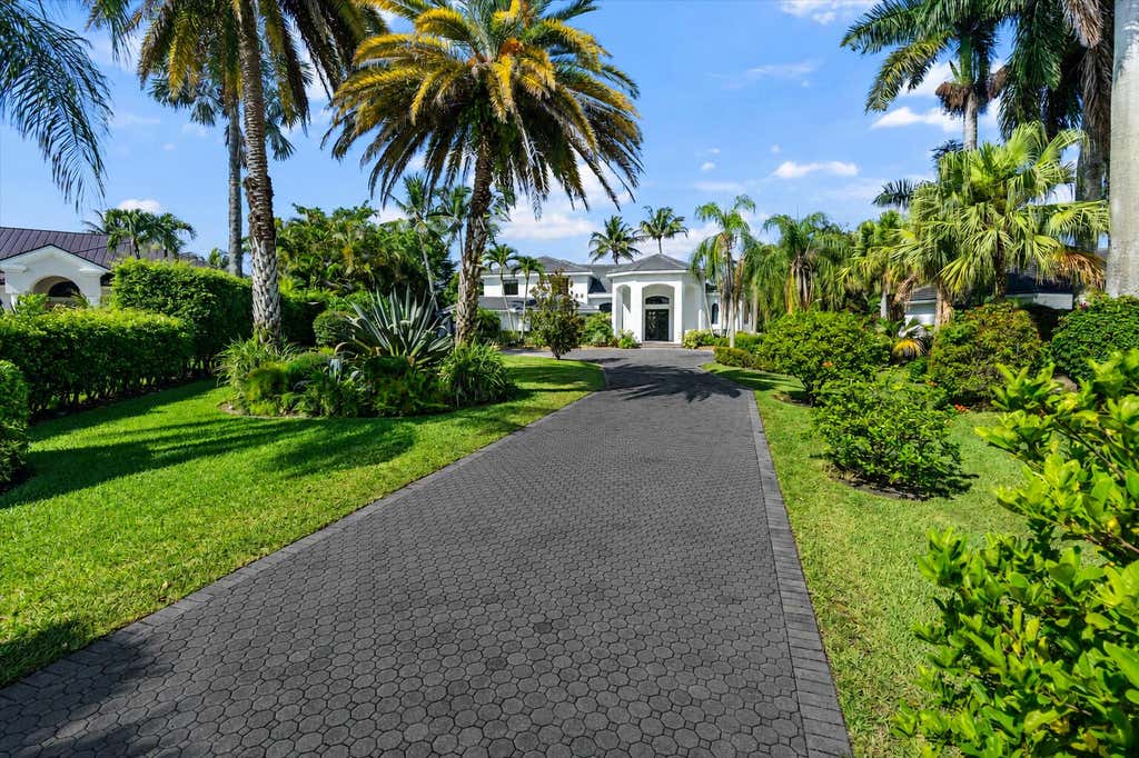 Photo of 15463 Tall Oak Avenue, Delray Beach, FL 33446 (MLS # B26040288)