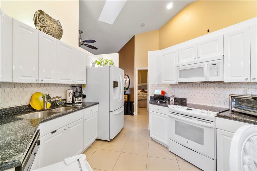 Shangri-La at Woodmont - Residential
