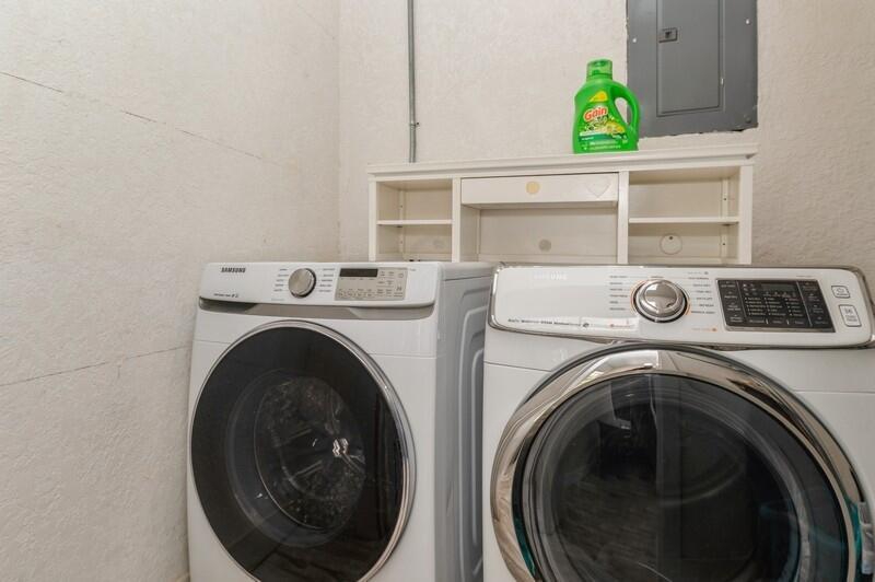 TALLMAN PINES 2ND SEC - Residential