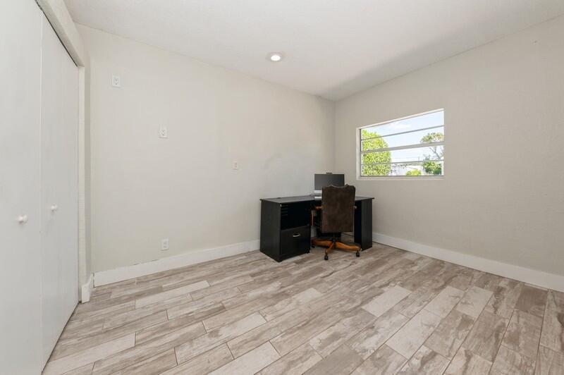 TALLMAN PINES 2ND SEC - Residential