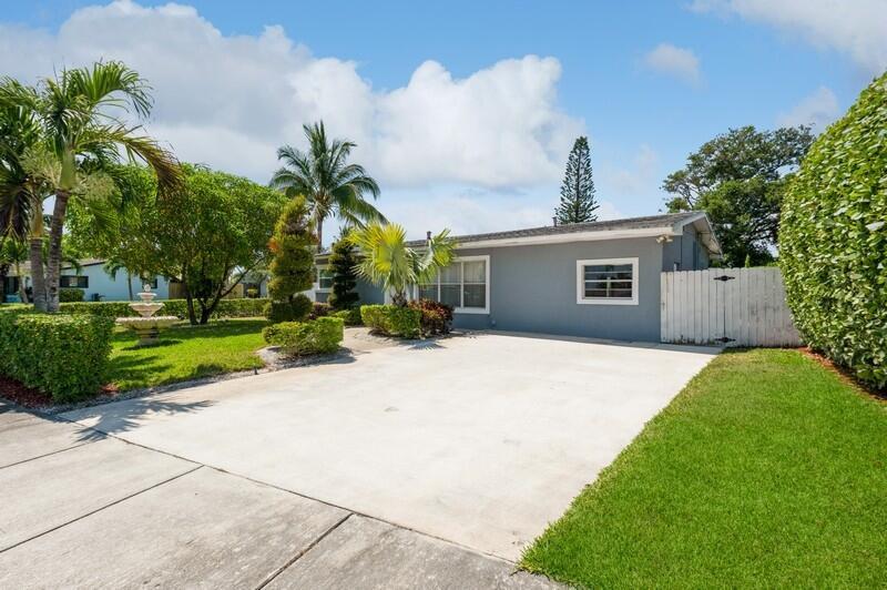 TALLMAN PINES 2ND SEC - Residential