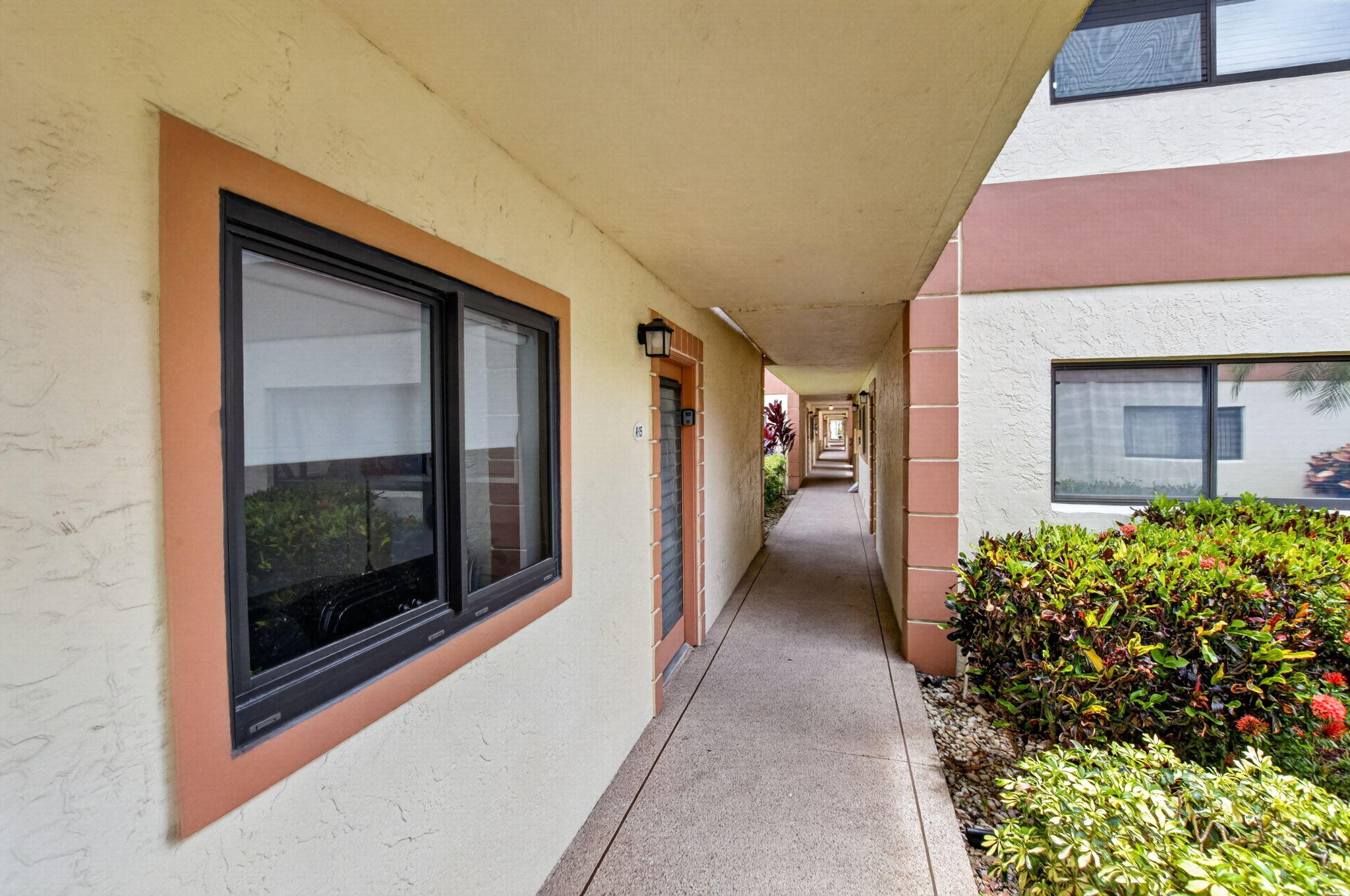 View photos, virtual tours, details... 15401 Pembridge Avenue 15