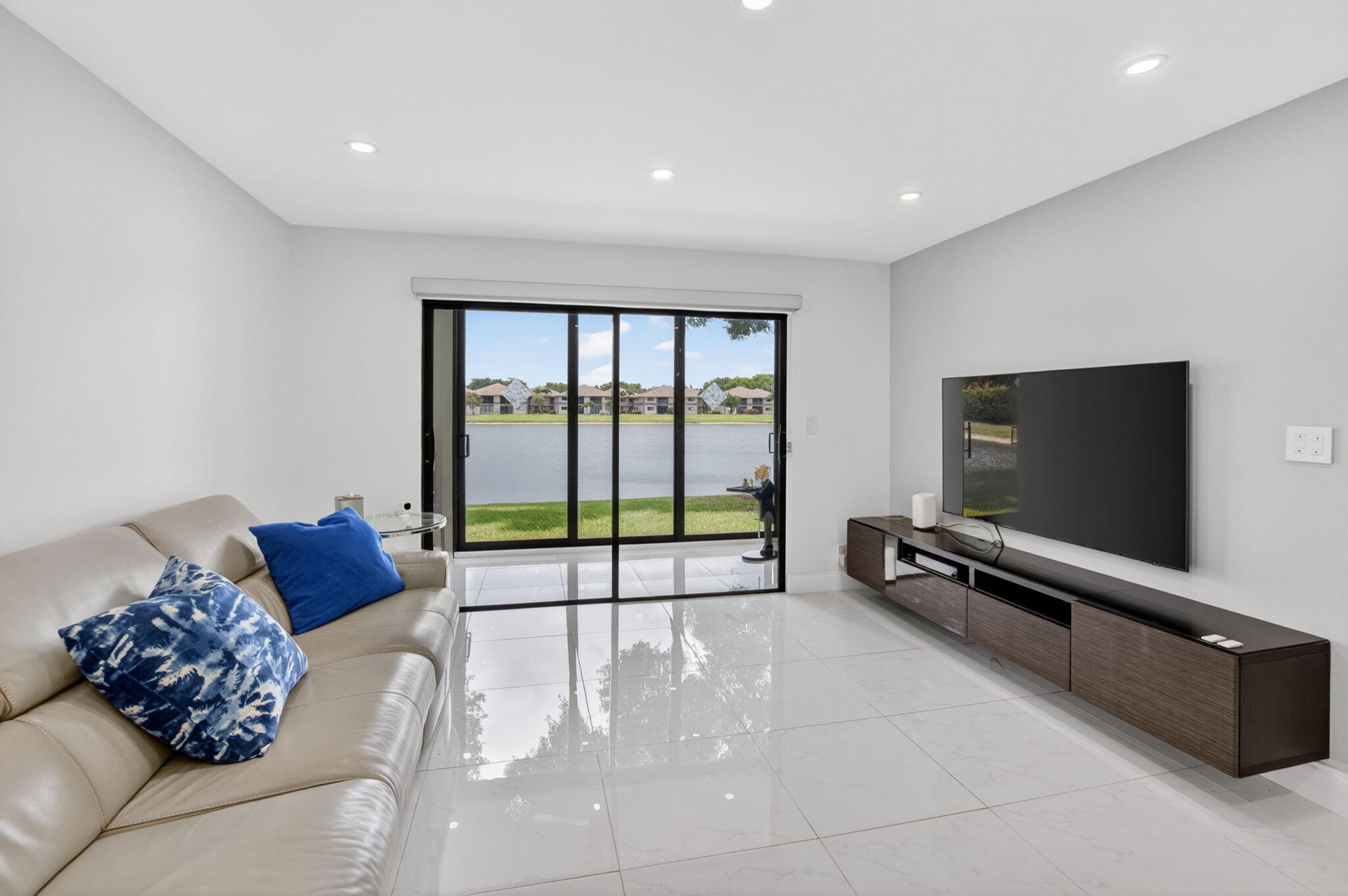 PEMBRIDGE A THRU I - Residential