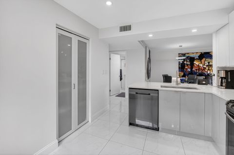 Tiny photo for 15401 Pembridge Avenue #15, Delray Beach, FL 33484 (MLS # B26034142)