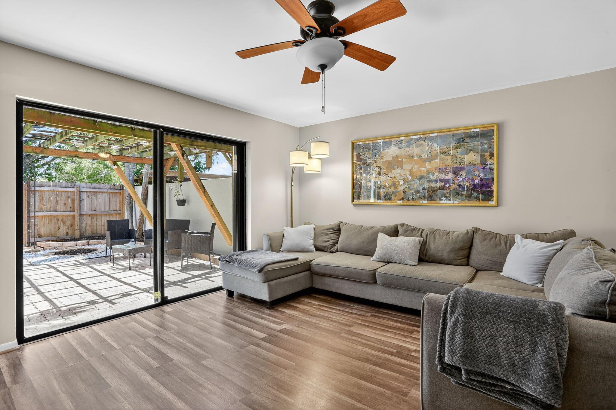 PINES WEST - Residential