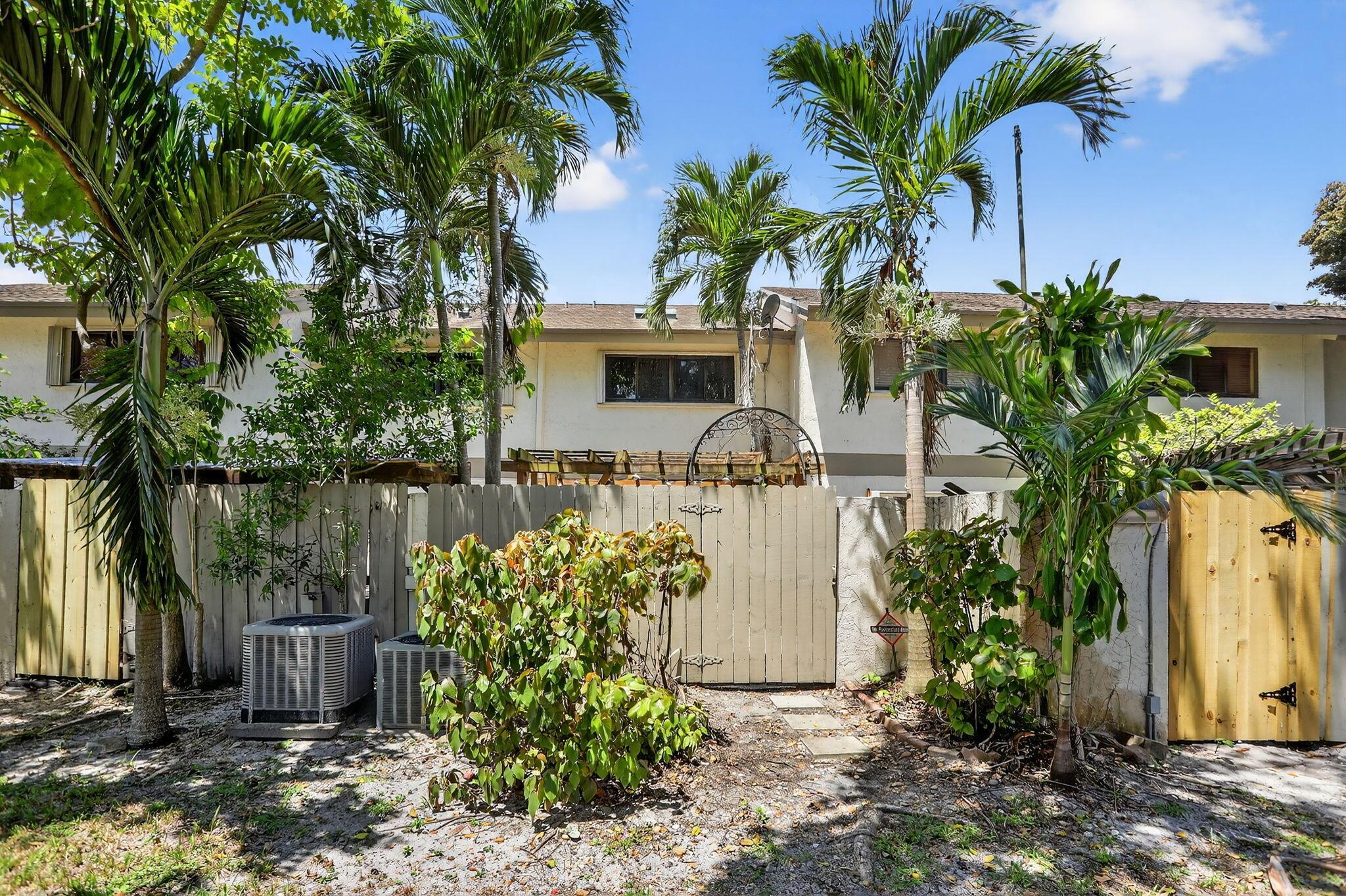 PINES WEST - Residential