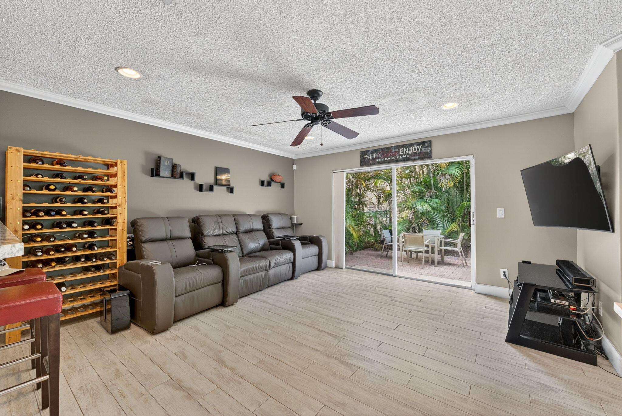 STIRLING MEADOWS - Residential