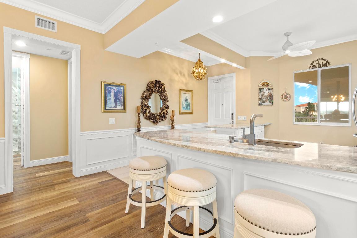 HARBOUR ISLE AT HUTCHINSON ISLAND WEST, A CONDOMIN - Residential