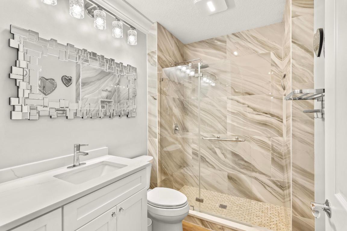 HARBOUR ISLE AT HUTCHINSON ISLAND WEST, A CONDOMIN - Residential