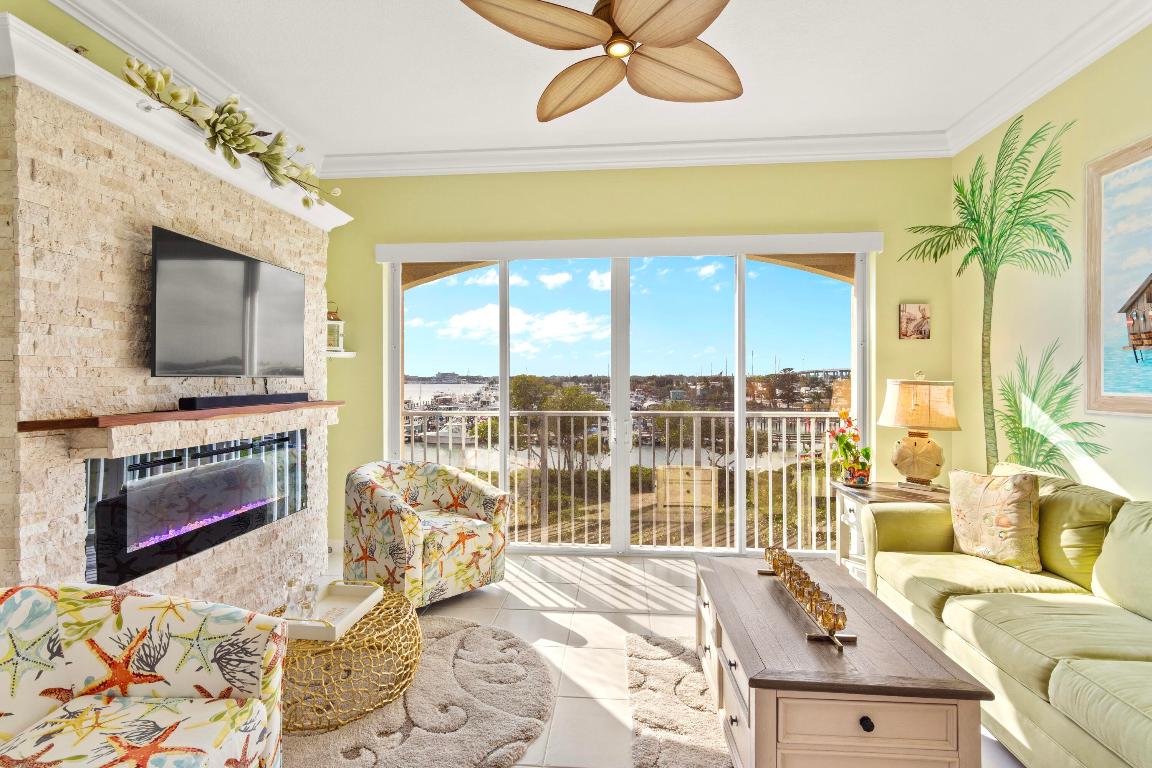 HARBOUR ISLE AT HUTCHINSON ISLAND WEST, A CONDOMIN - Residential