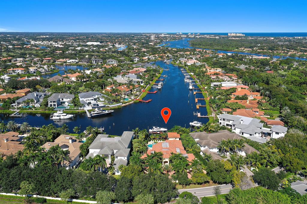 ADMIRALS COVE - Residential