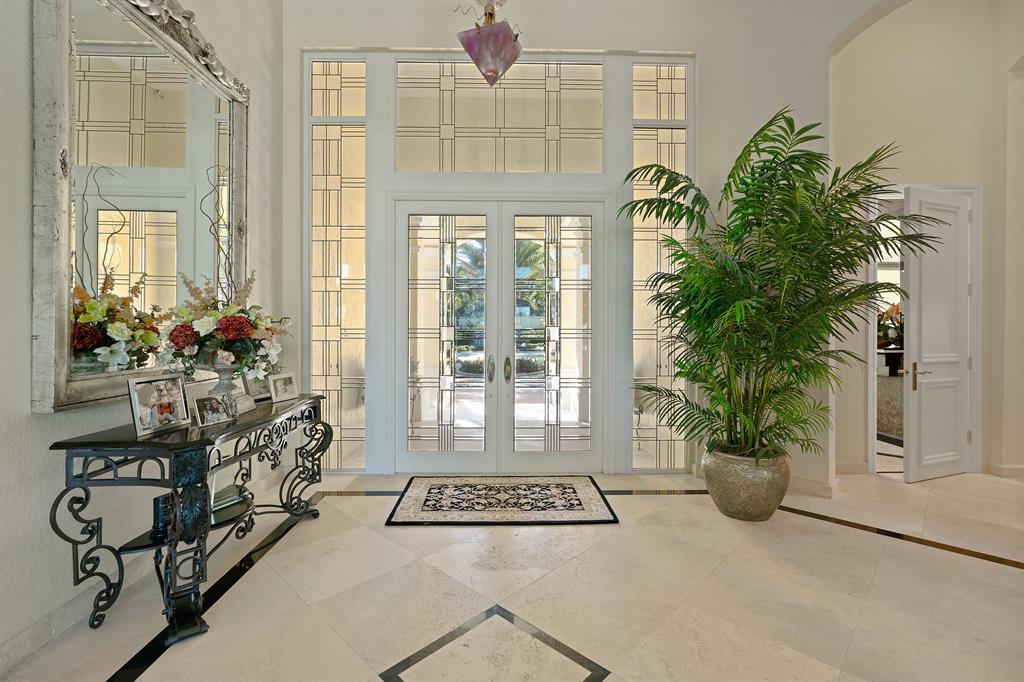 ADMIRALS COVE - Residential