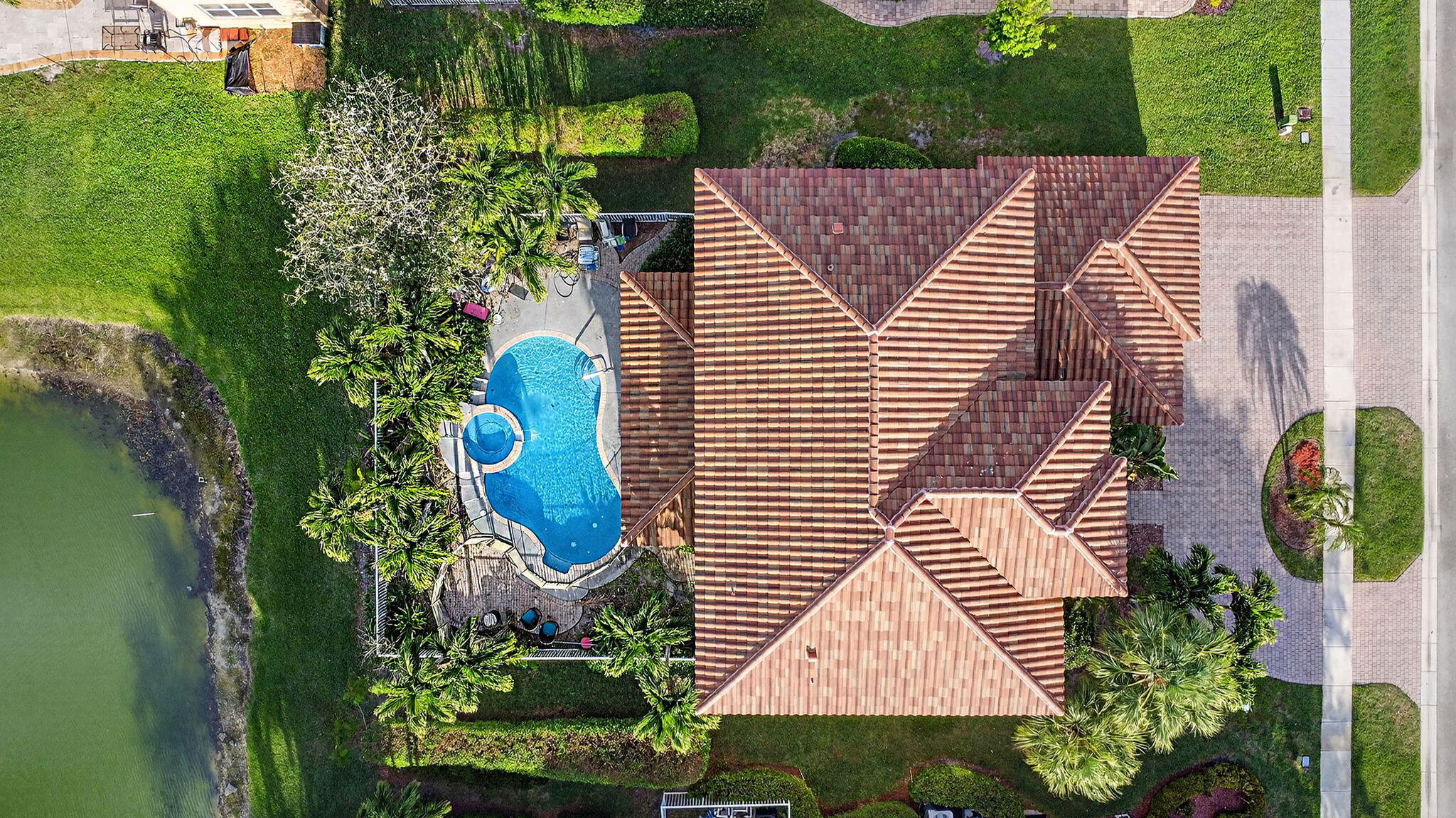 VILLAGES OF WINDSOR,ISOLA BELLA ESTATES - Residential