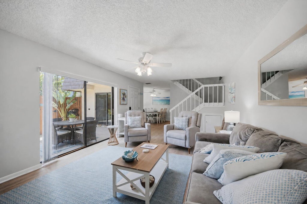 Photo of 135 Ocean Cove Drive, Jupiter, FL 33477 (MLS # B26059258)