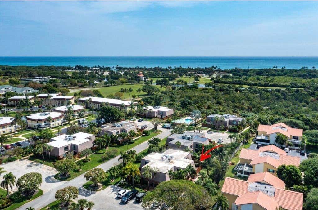 Photo of 135 Ocean Cove Drive, Jupiter, FL 33477 (MLS # B26059258)