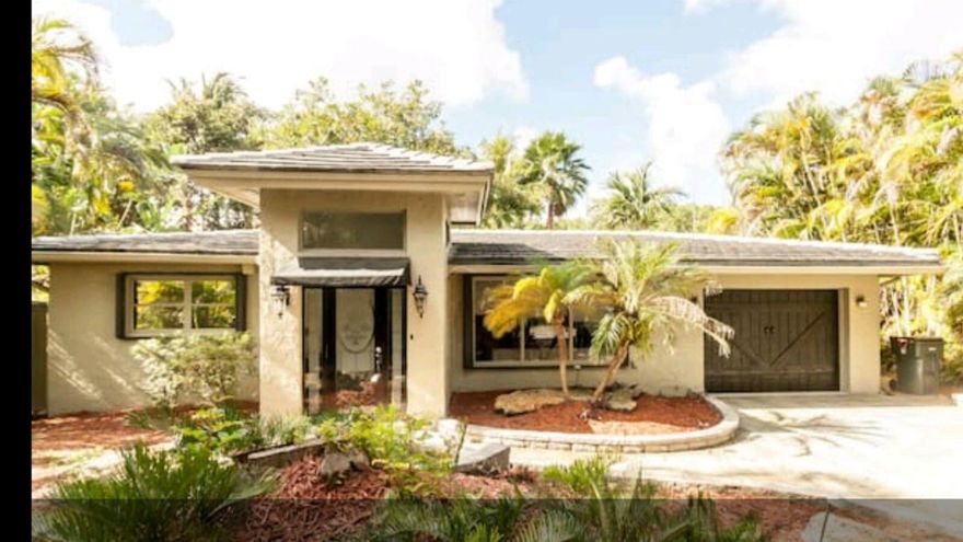 MODERN DESIGN HOME 3/2 BONUS ROOM JUST OFF THE GARAGE, , 65 FEET  DOCK & OCEAN ACCESS & PRIVATE POOL & JACUZZI. OPEN FLOOR PLAN. CROWN MOULDING, BEAUTIFUL TILE FLOORS, CONTEMPORARY KITCHEN WITH GRANIT COUNTERTOPS, STAINSTEEL APPLIANCES, , MODERN BATHROOMS WITH NEW VANITIES AND SHOWER FIXTURES. CUSTOME BACK YARD BEAUTIFUL LAND SCAPE MUST SEE !!!