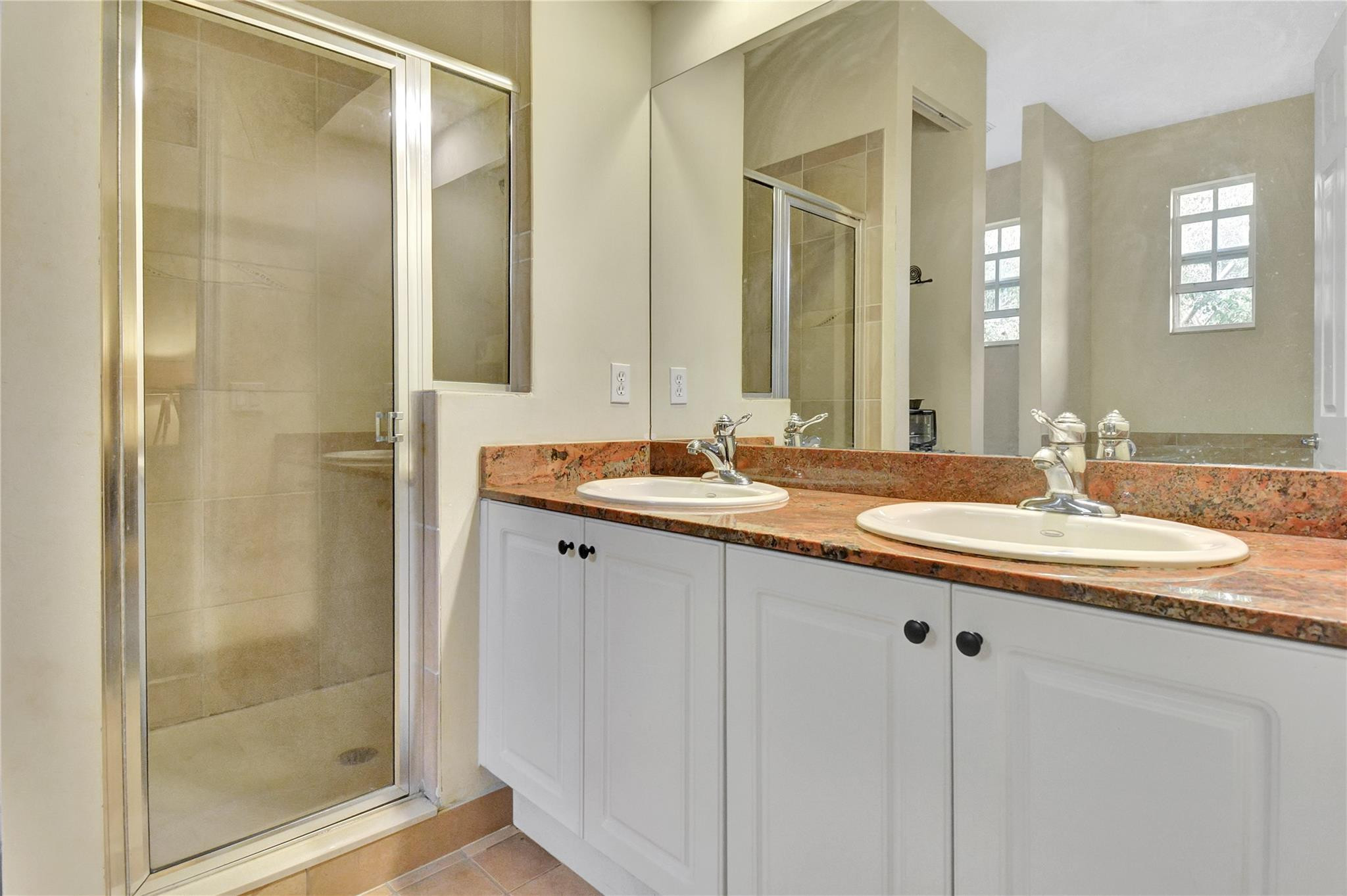 Julia Gardens - Residential