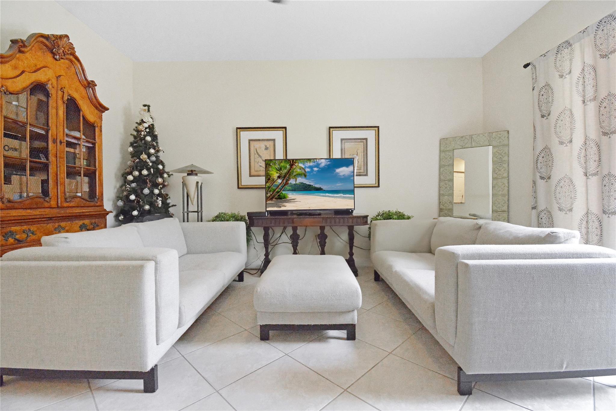 Julia Gardens - Residential