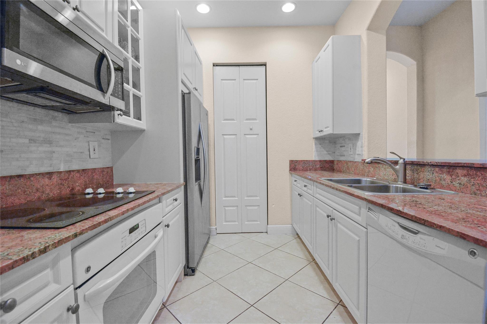 Julia Gardens - Residential