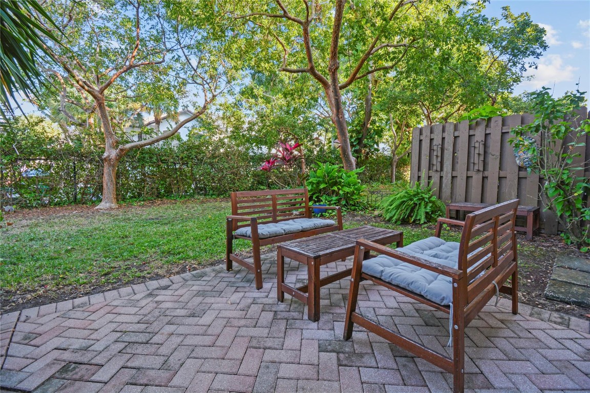 Julia Gardens - Residential