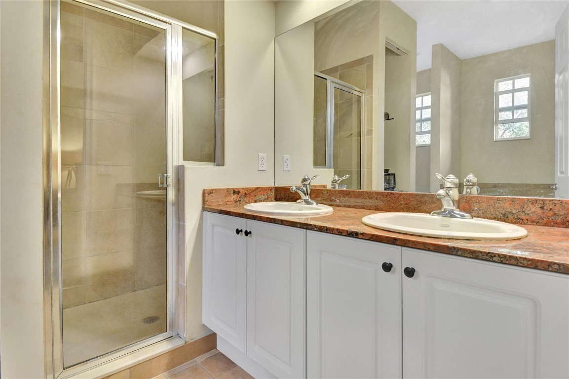 Julia Gardens - Residential