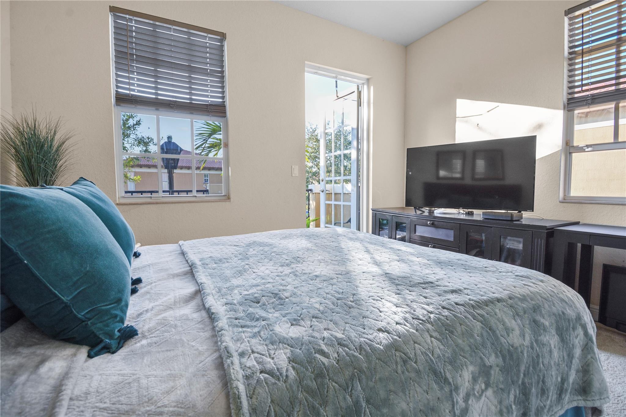 Julia Gardens - Residential