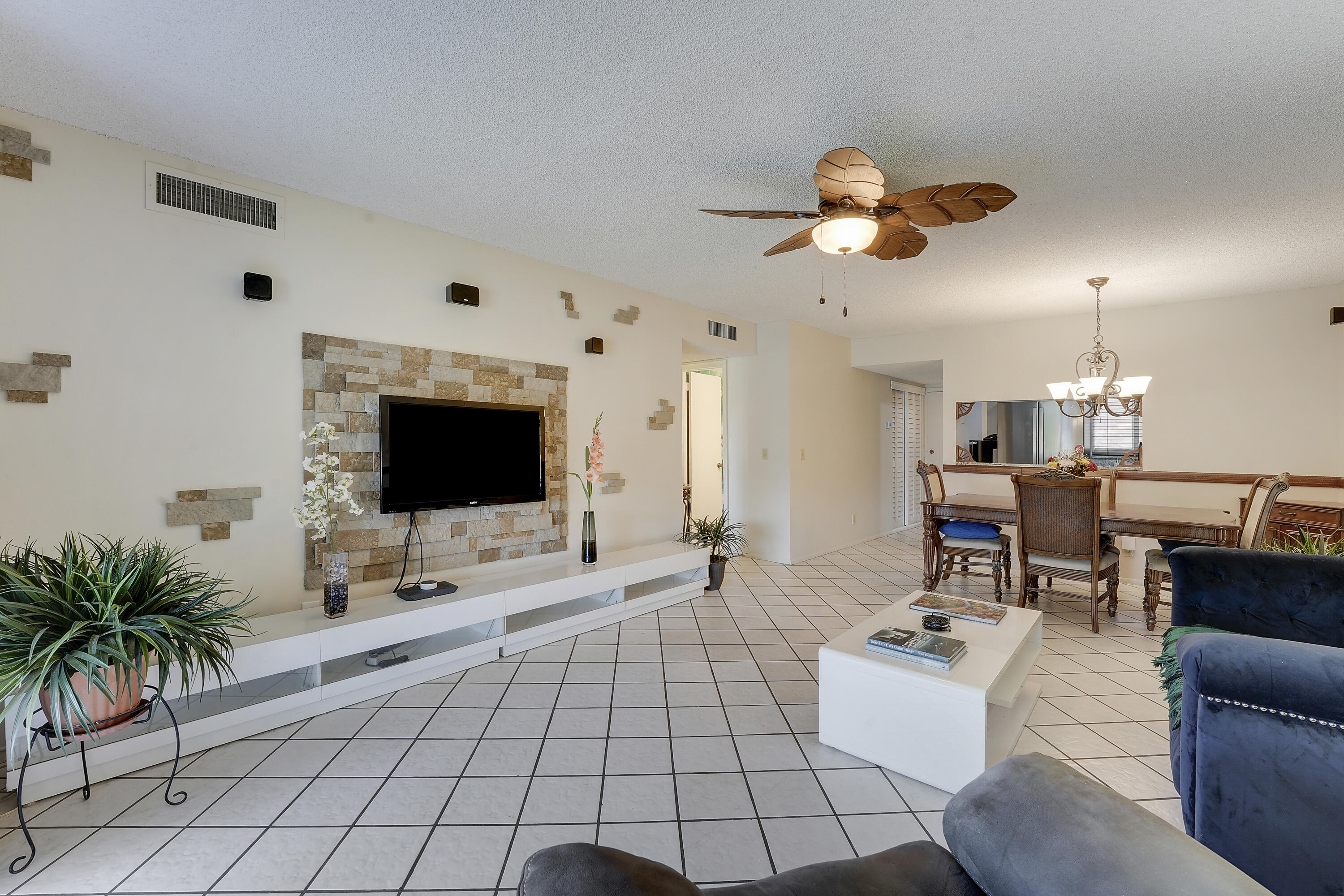 12027 Greenway Circle S 204