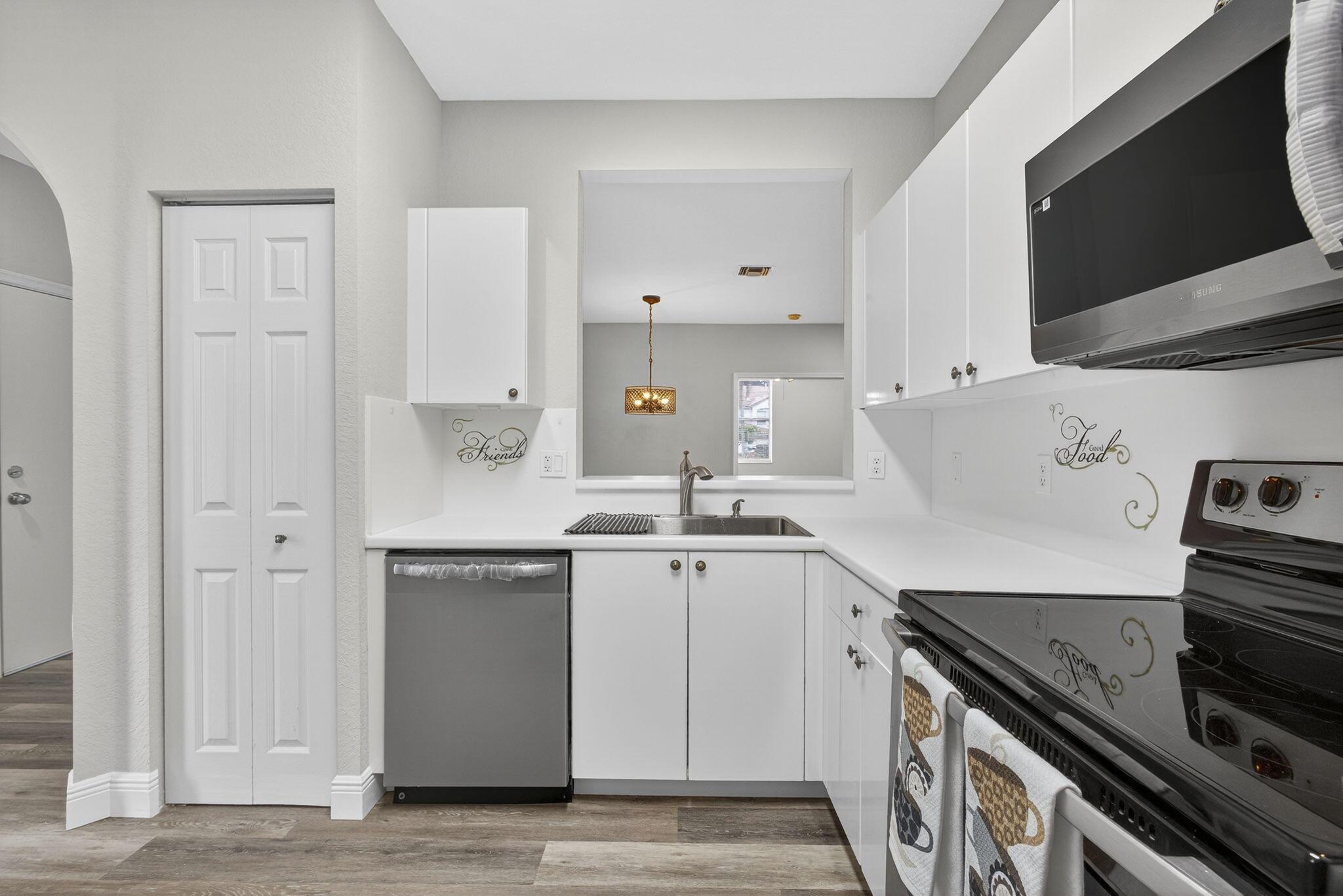 Grove Villiage Condo - Residential