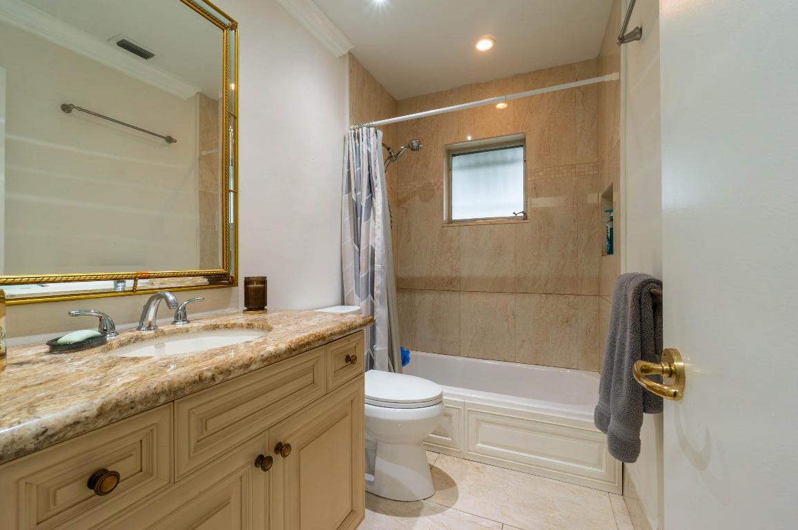 PALM BEACH LEISUREVILLE SEC 2 - Residential