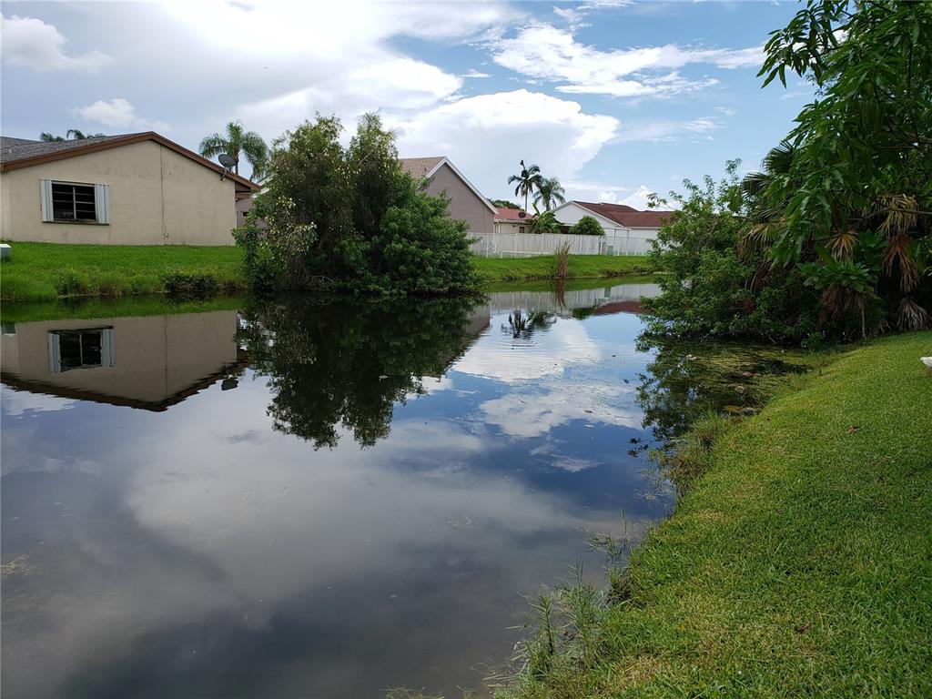 BONAVENTURE LAKES - Residential