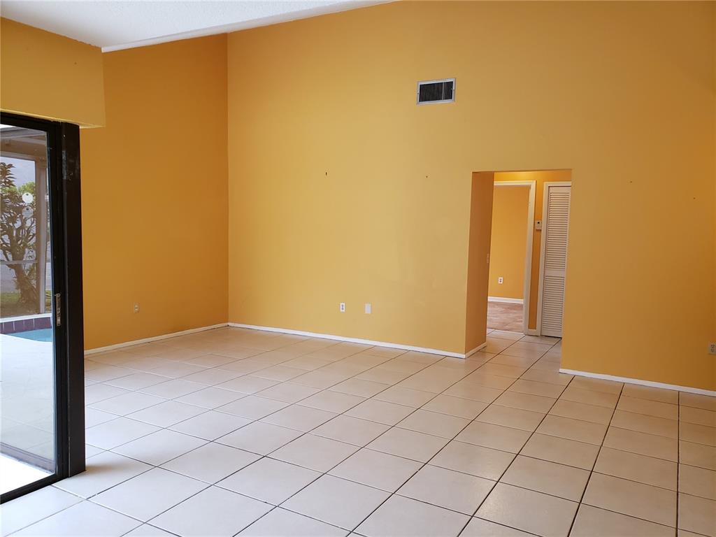 BONAVENTURE LAKES - Residential