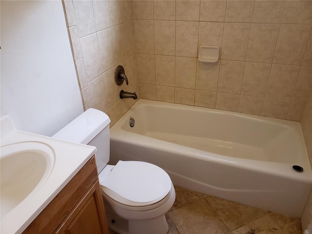 BONAVENTURE LAKES - Residential