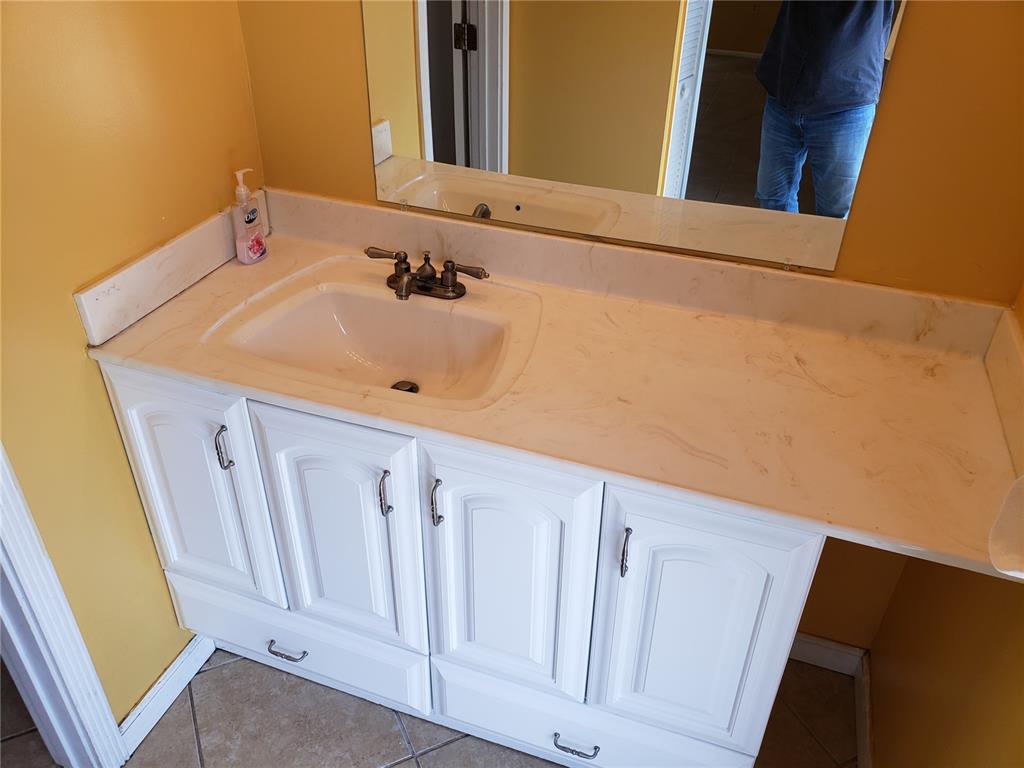 BONAVENTURE LAKES - Residential