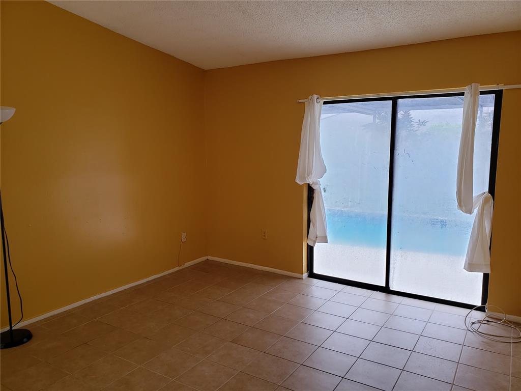 BONAVENTURE LAKES - Residential