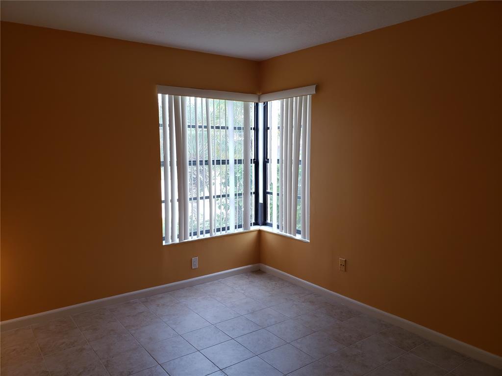 BONAVENTURE LAKES - Residential