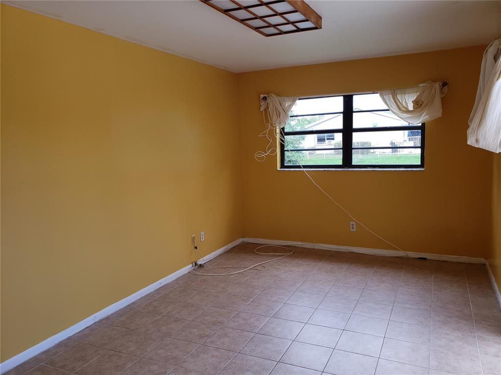 BONAVENTURE LAKES - Residential