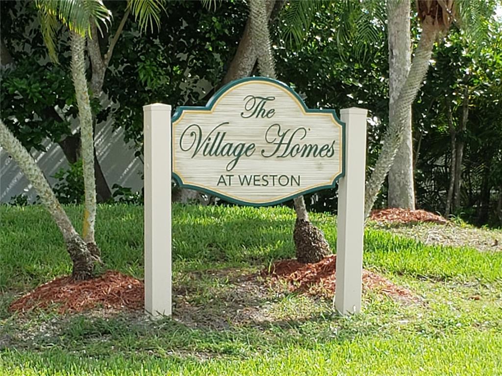 BONAVENTURE LAKES - Residential