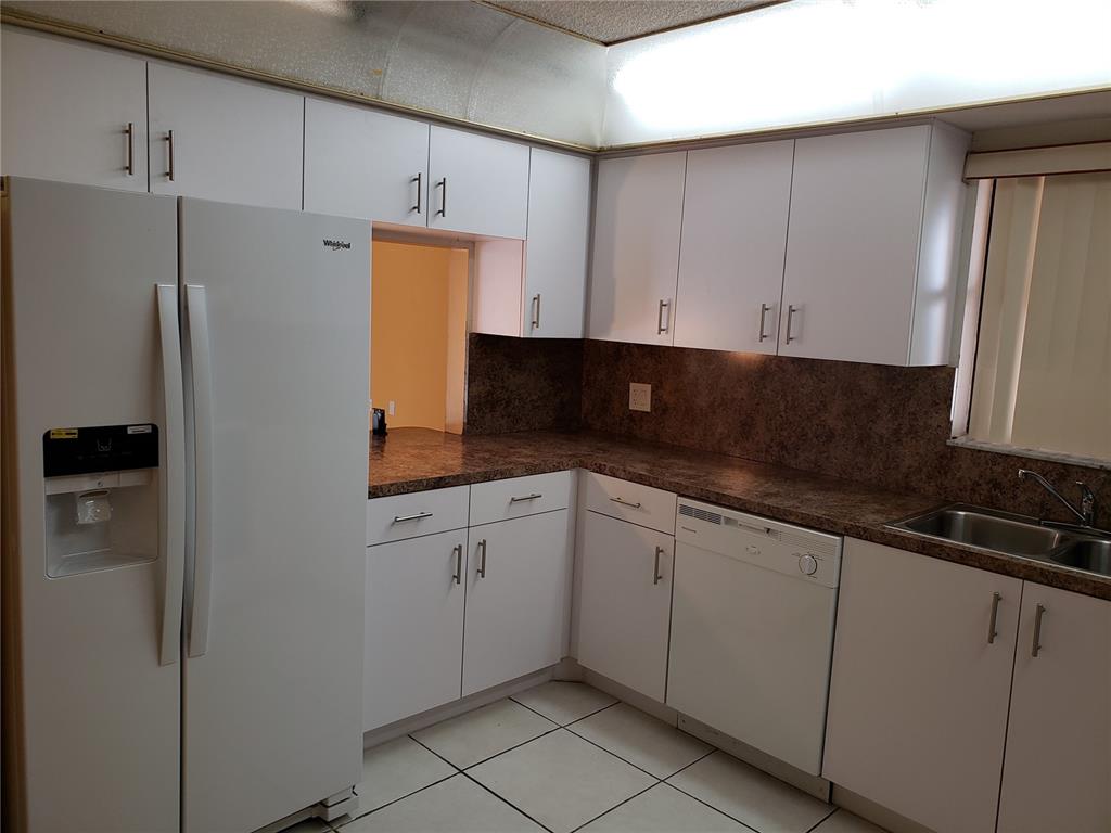 BONAVENTURE LAKES - Residential