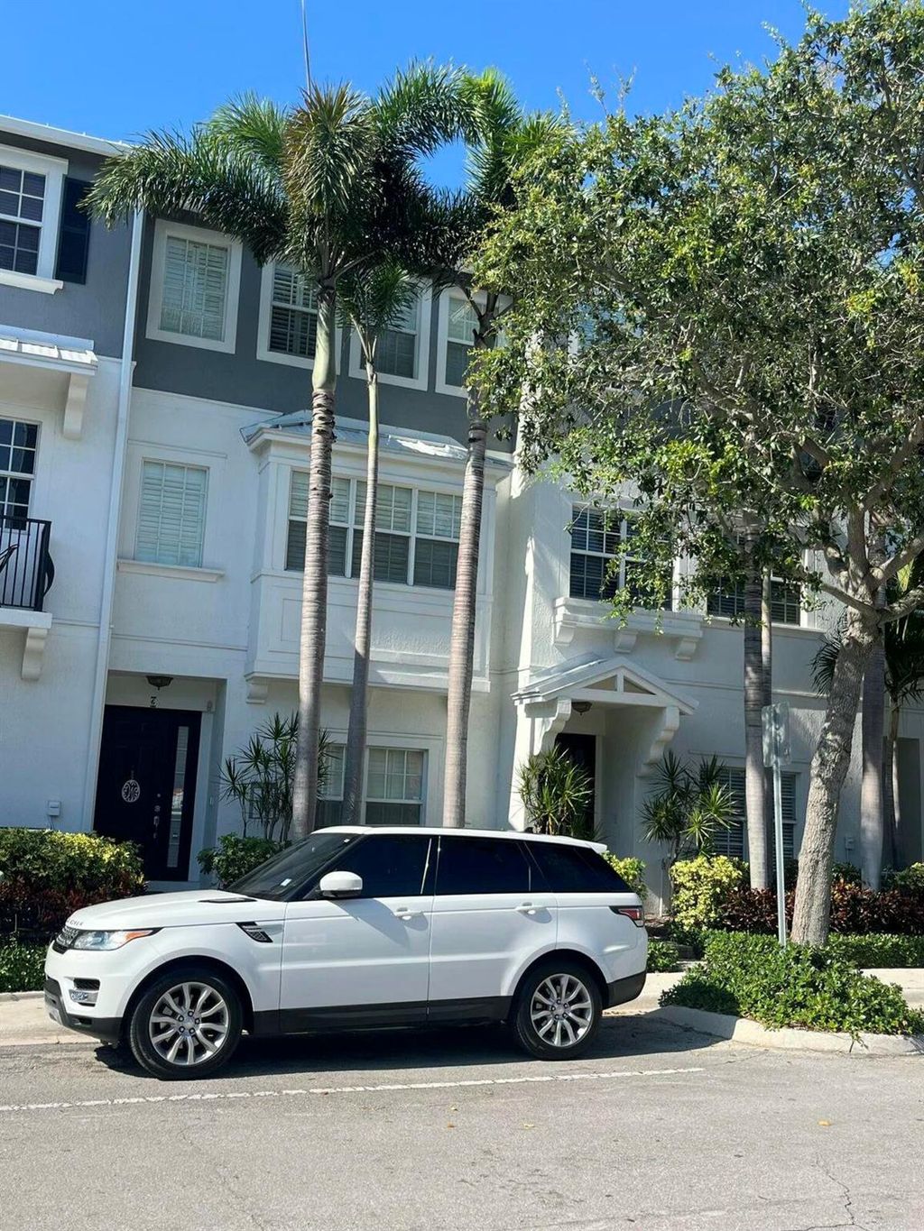 Photo of 290 NE 5th Avenue #6, Delray Beach, FL 33483 (MLS # R11087360)