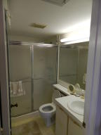 Palm Club East - Residential