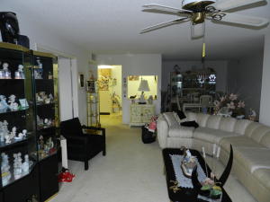 Palm Club East - Residential