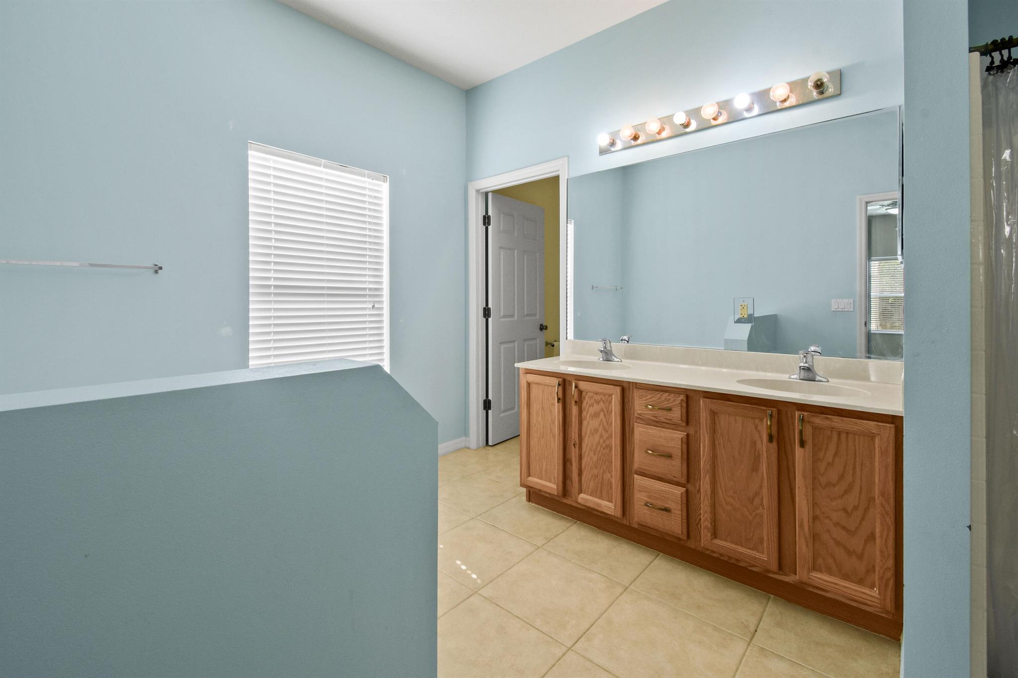 PORT ST LUCIE SECTION 44 - Residential Lease