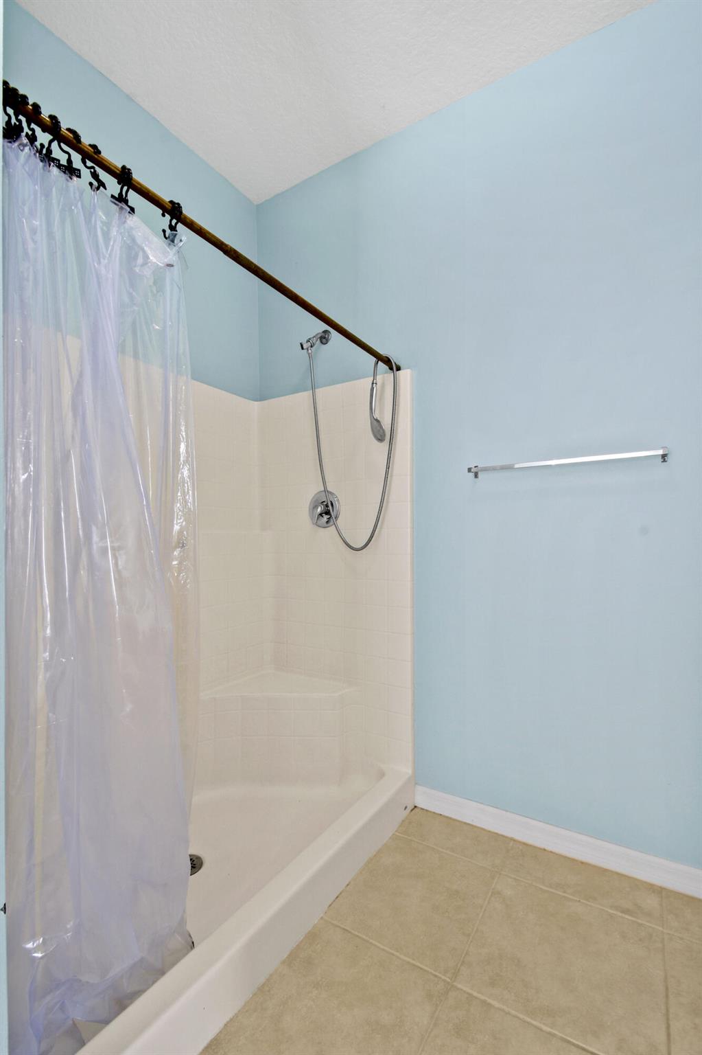PORT ST LUCIE SECTION 44 - Residential Lease