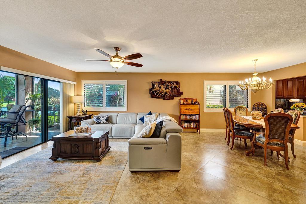 GARDENS III  CONDO - Residential