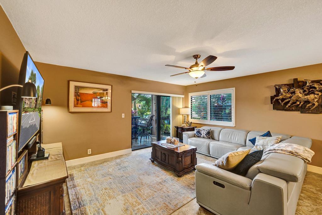 GARDENS III  CONDO - Residential