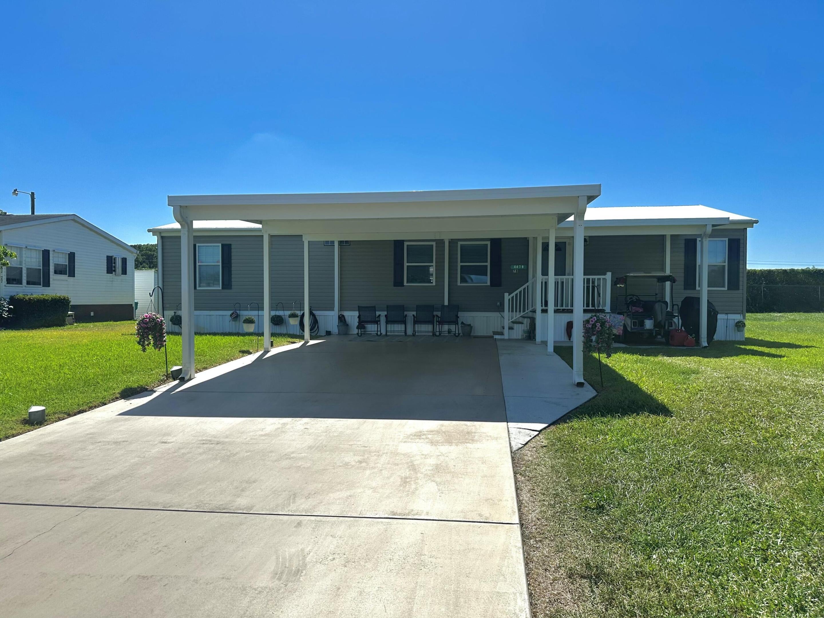 4479 Lady Beverlee Court N, Boynton Beach, FL, 33436/$165,000 1 4479 Lady Beverlee Court N