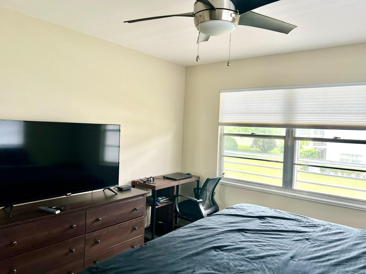 FANSHAW AT CENTURY VILLAGE CONDO - Residential