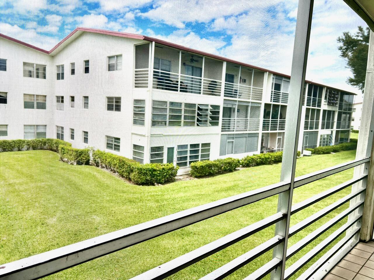 FANSHAW AT CENTURY VILLAGE CONDO - Residential