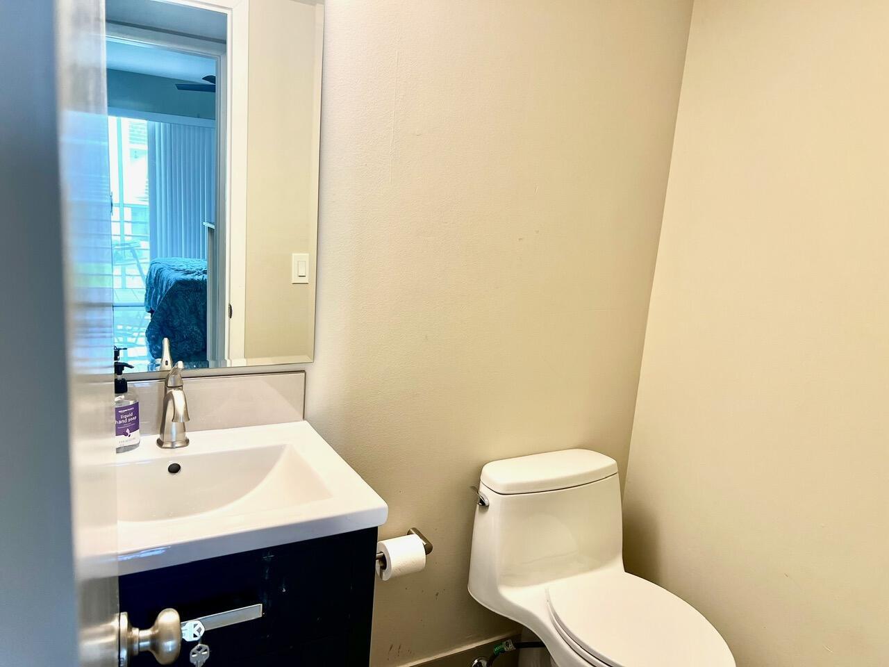 FANSHAW AT CENTURY VILLAGE CONDO - Residential