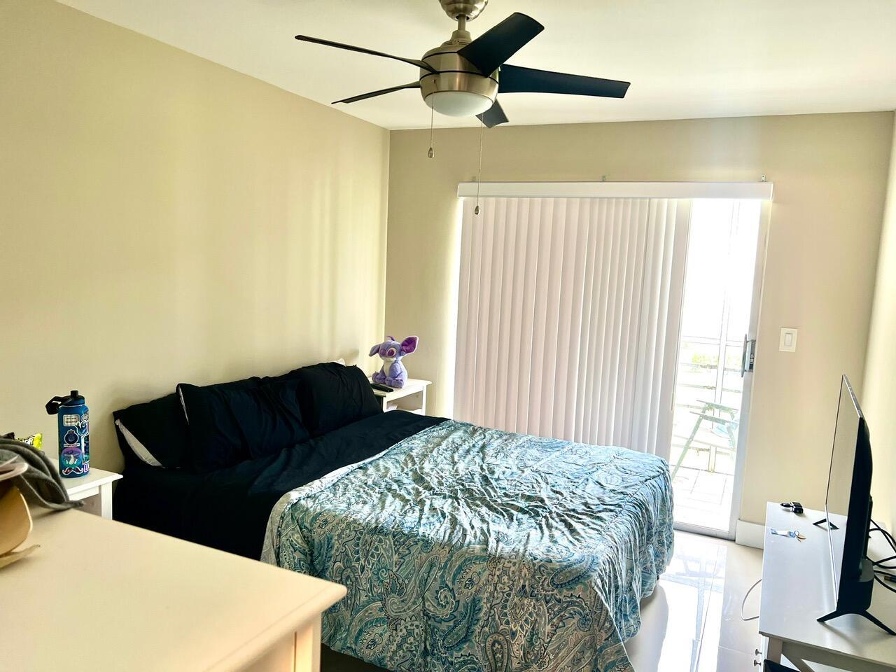 FANSHAW AT CENTURY VILLAGE CONDO - Residential